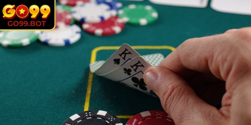 Tìm hiểu đôi nét về Poker GO99 cho người mới